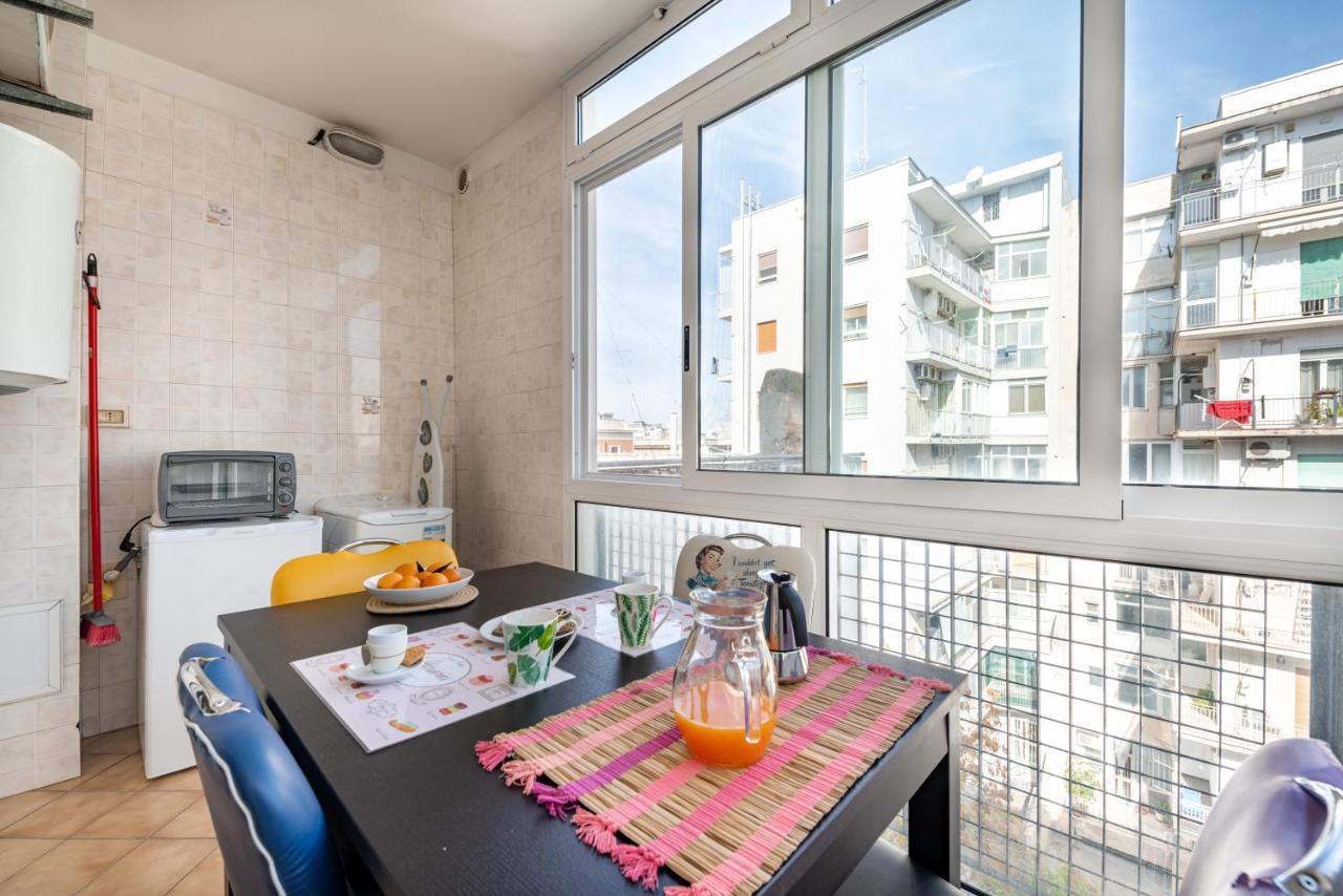 Central & Comfy Apartment With Veranda 바리 외부 사진