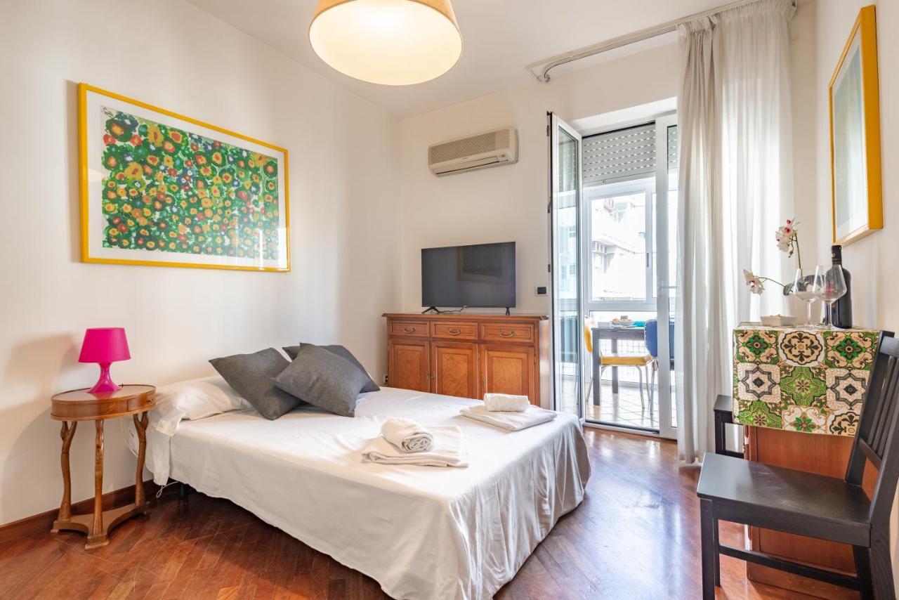 Central & Comfy Apartment With Veranda 바리 외부 사진