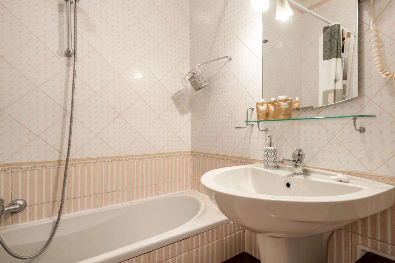 Central & Comfy Apartment With Veranda 바리 외부 사진